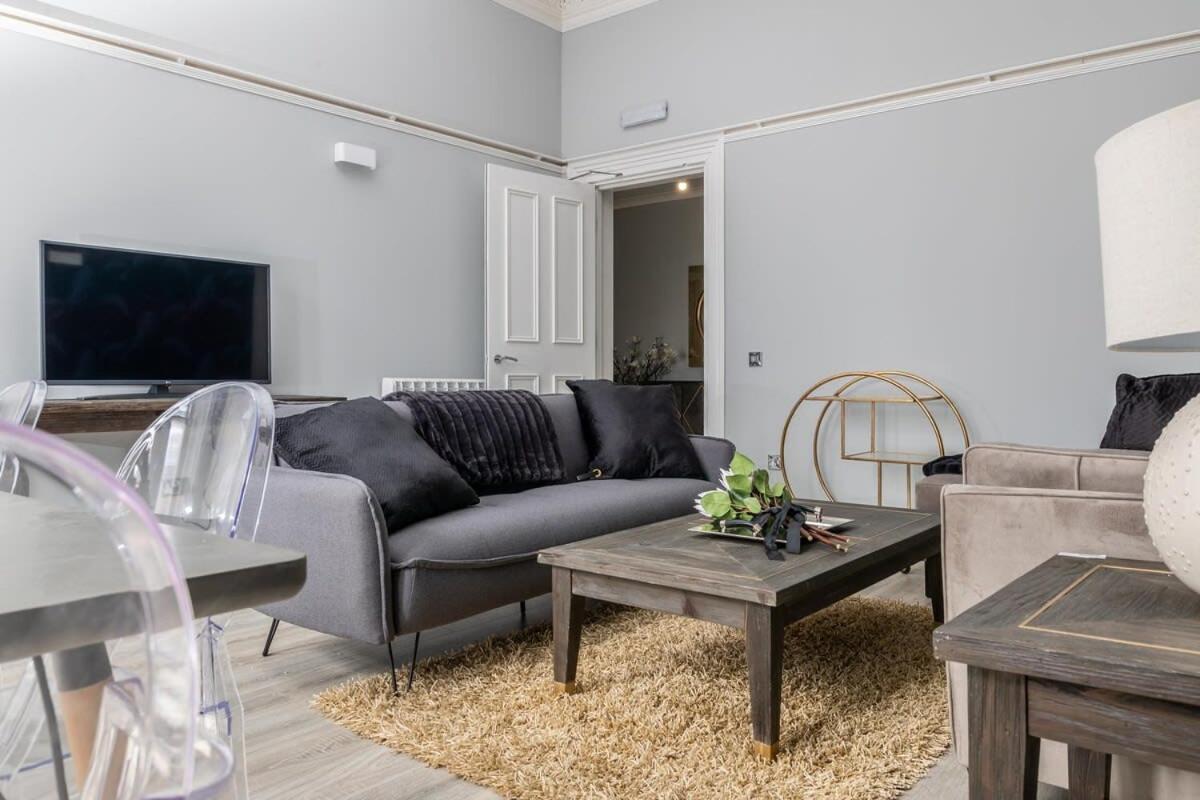Beautiful 4 Bed Flat In Perfect Central Location 格拉斯哥 外观 照片