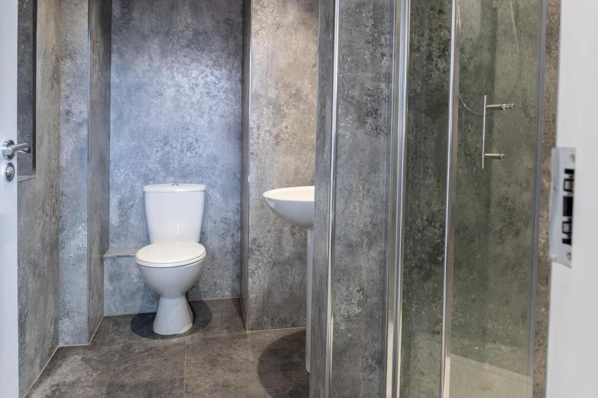 Beautiful 4 Bed Flat In Perfect Central Location 格拉斯哥 外观 照片